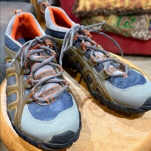Women’s Teva Gray and and Orange Water Shoes size 10